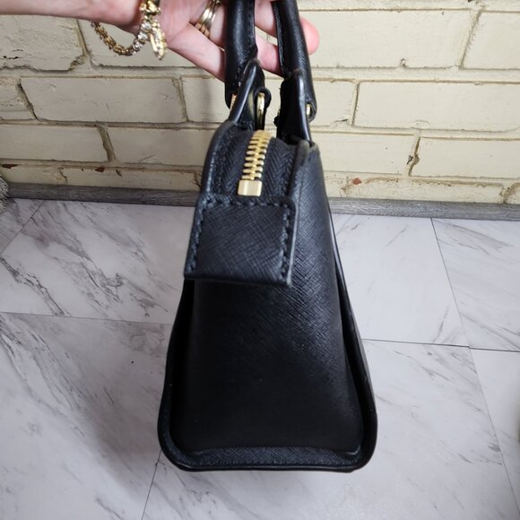 Like New Michael Kors Jet Set Medium Sized Leather Handbag Tote Purse - Picture 4 of 11